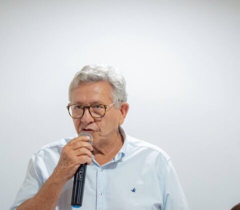 Imagem do post “A máscara dele caiu”: Caetano reage a apoio de ACM Neto a Flávio Bolsonaro e faz convocação em Camaçari