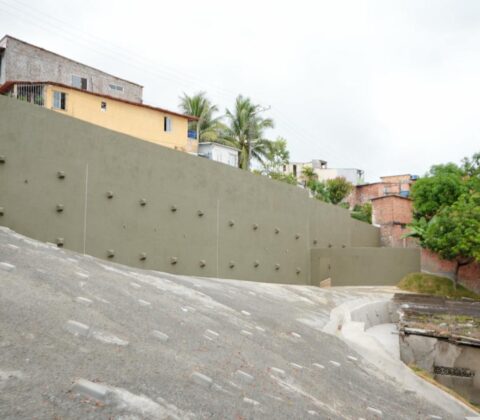 Imagem do post Salvador atinge 620 áreas de risco protegidas após nova obra de R$ 2 milhões no Subúrbio