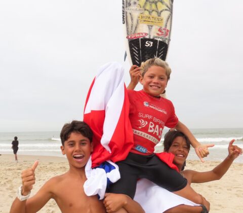 Imagem do post Promessa do surf baiano garante nota mais alta da final e conquista título brasileiro sub-12 em Santa Catarina