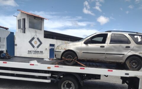 Imagem do post Lauro de Freitas intensifica fiscalização de carros abandonados e registra 11 remoções