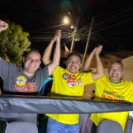 Roberto Carlos comemora reeleição com carreata em Juazeiro e inicia mobilização por Lula