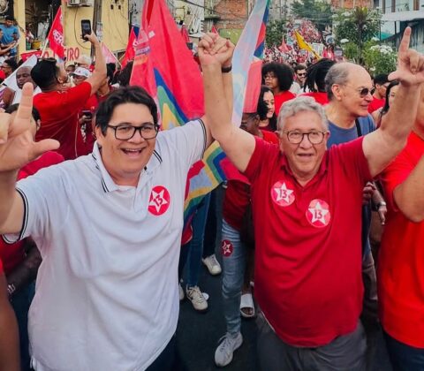 Imagem do post Tagner participa de caminhada pró-Lula ao lado de Caetano, Jerônimo, Rui e Wagner