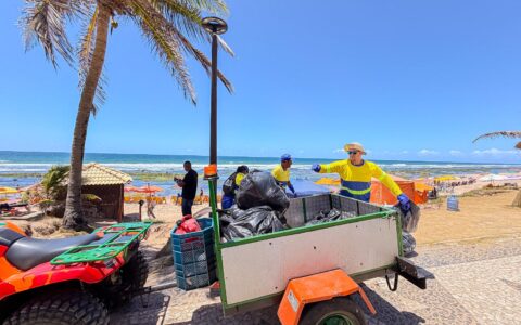 Imagem do post Após feriadão, praias de Lauro de Freitas recebem mutirão de limpeza; veja locais