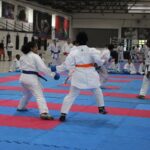 Meninas podem se inscrever em aulas gratuitas de artes marciais e canoagem na Bahia