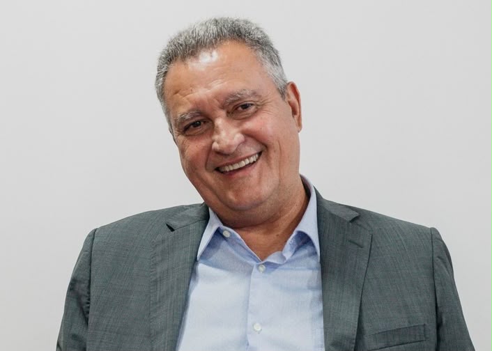 Rui destaca manifestações de jovens em apoio à reeleição de Lula