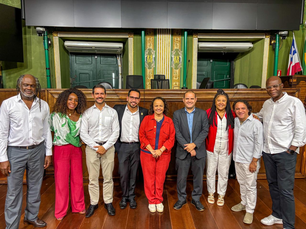 “Nunca apresentou ações concretas”: Randerson Leal explica por que oposição votou contra título para Flávio Bolsonaro