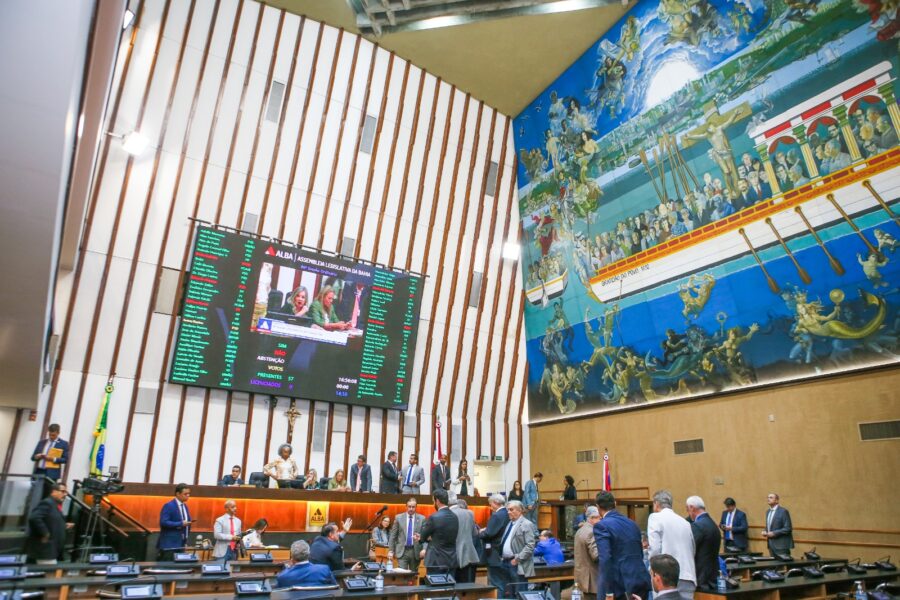 Jerônimo envia à Alba projetos para sede da PF e venda de imóvel à Prodeb