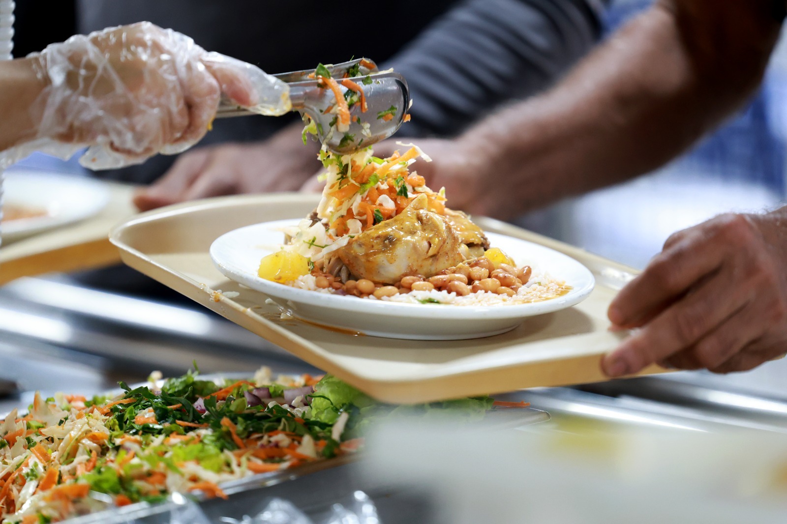 Restaurantes Populares geridos pelo governo da Bahia promovem atividades sobre alimentação saudável