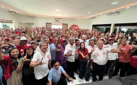 Imagem do post Jerônimo reúne prefeitos e lideranças do Extremo Sul em Teixeira de Freitas