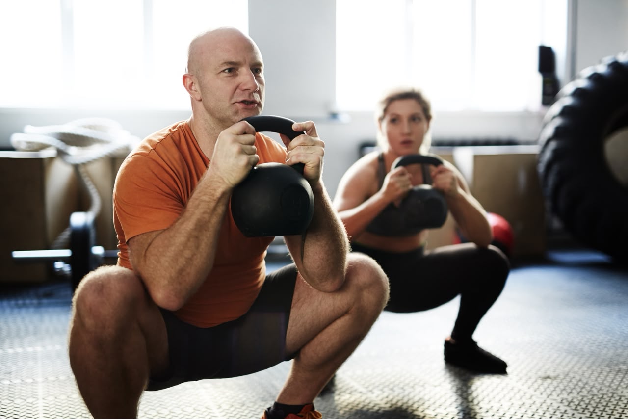 Treino de força após os 40 anos vai além dos benefícios estéticos