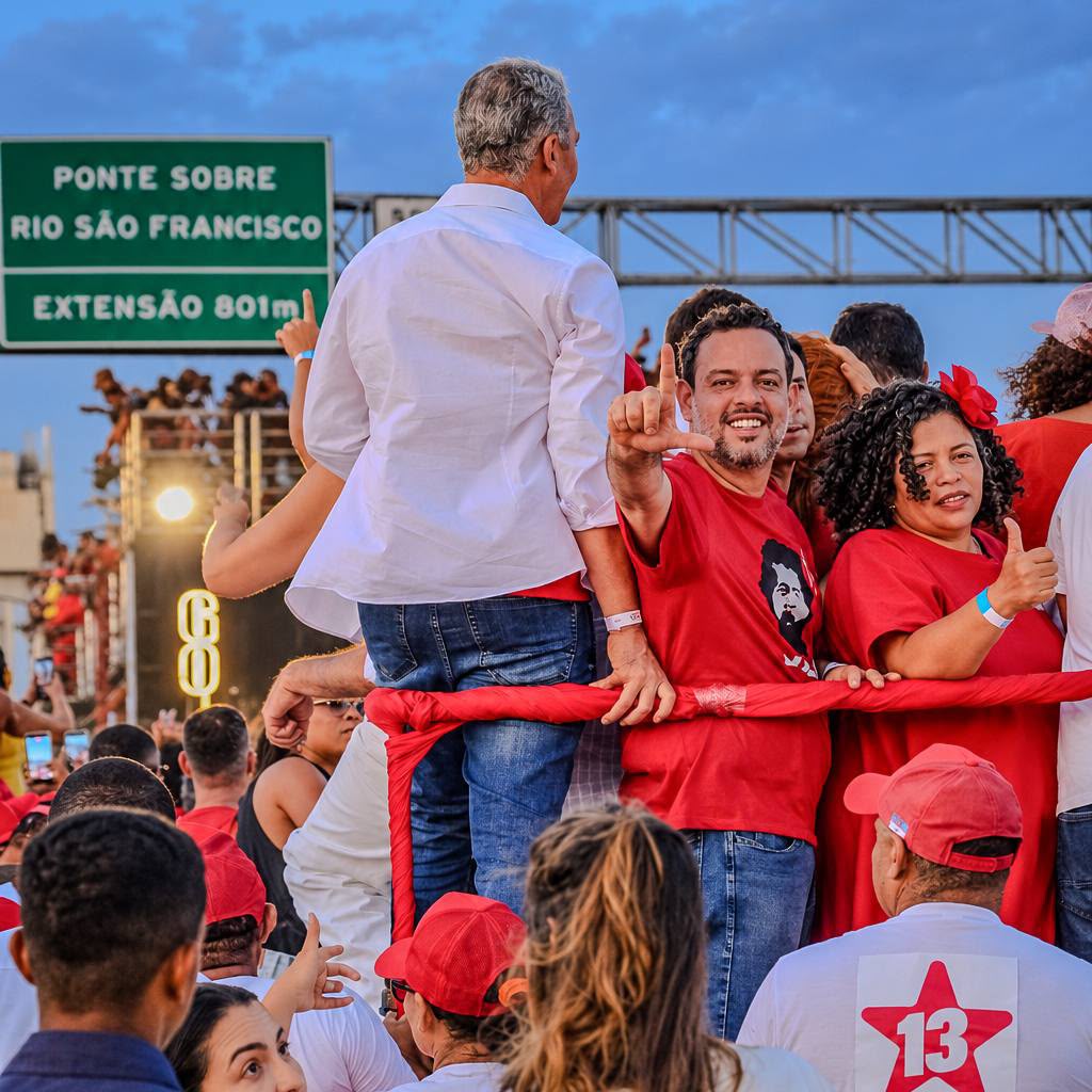 “Vai salvar o Brasil”: Lucas Reis destaca multidão com Lula entre Juazeiro e Petrolina