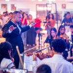 Orquestra Caraípa celebra oito anos de trajetória durante concerto especial