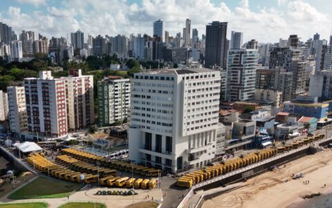 Imagem do post 101 municípios da Bahia recebem novos ônibus escolares; confira a lista