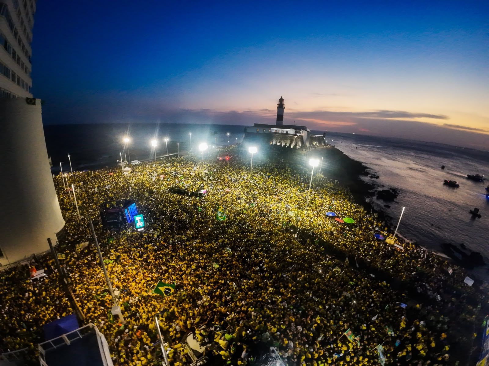 Salvador sediará ato religioso em apoio a Flávio Bolsonaro