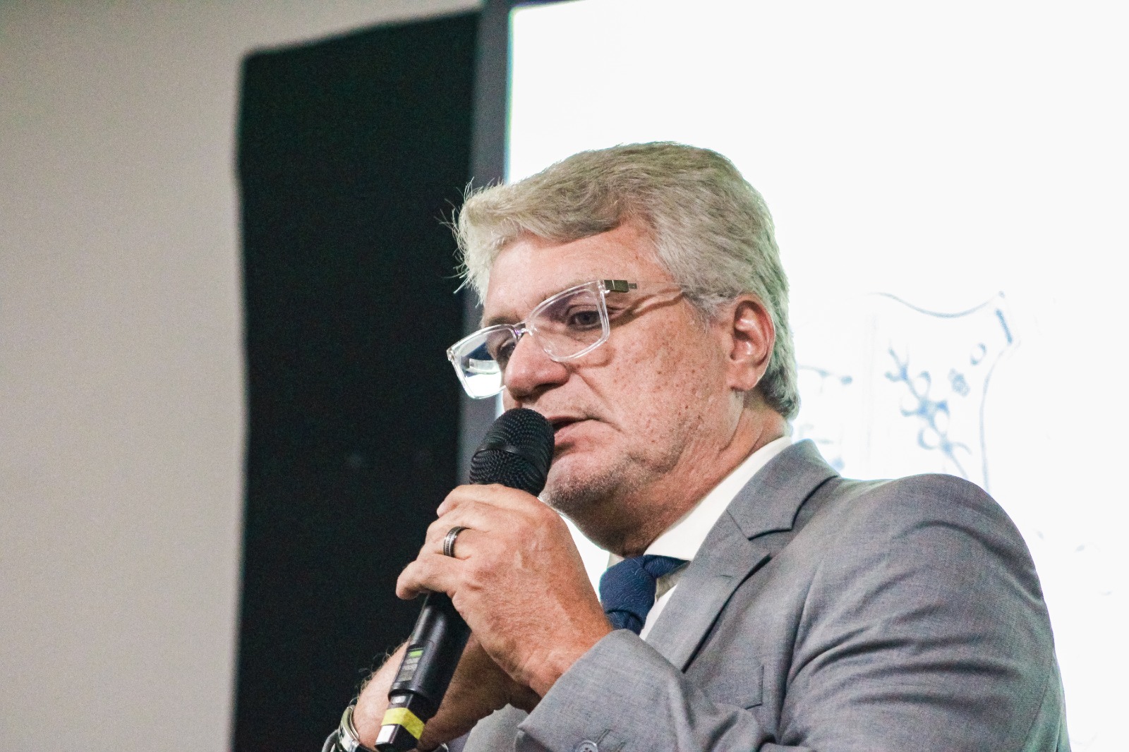 ACB faz alerta crítico sobre corte de voos na Bahia
