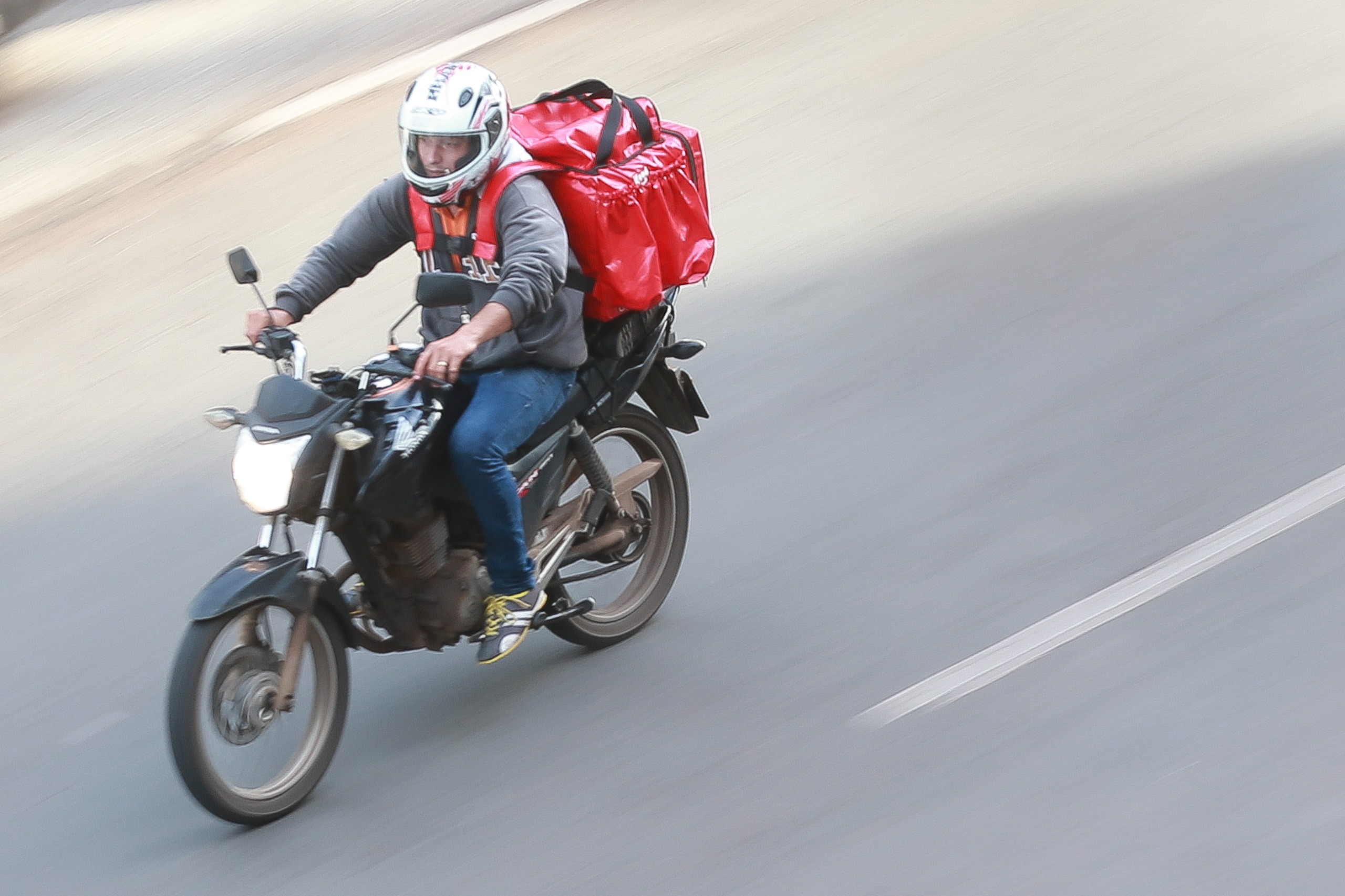 Concorrência no delivery aumenta com avanço de plataformas pelo interior
