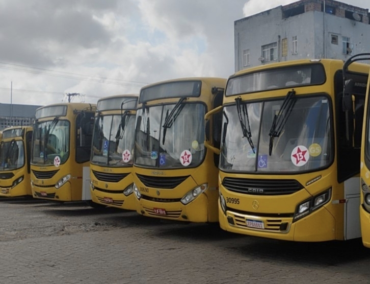 Bruno Reis explica atraso na saída de ônibus em Salvador