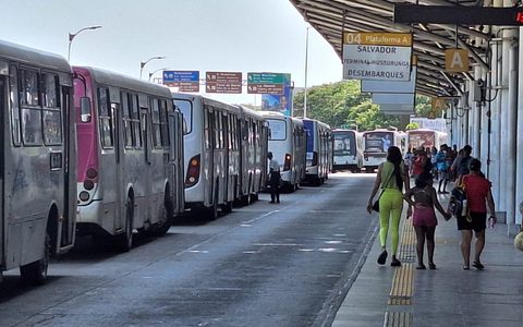 Imagem do post Lauro de Freitas garante transporte público gratuito durante todo o domingo e acompanha operação dos ônibus