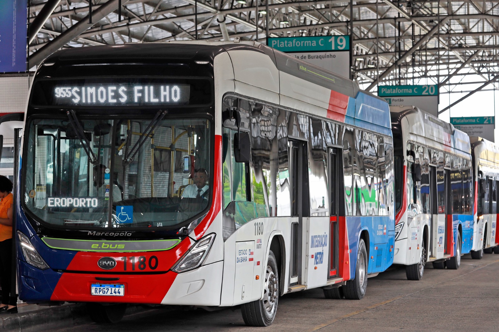 Sistemas de transporte intermunicipal e metropolitano, Ferry-Boat e Lanchinhas seguem em operação normal, neste domingo (25)