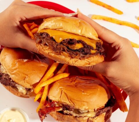 Imagem do post Consumo de hamburguer aumenta 15% no país; Hamburguerias mostram como construir identidade e ganhar a preferência do consumidor