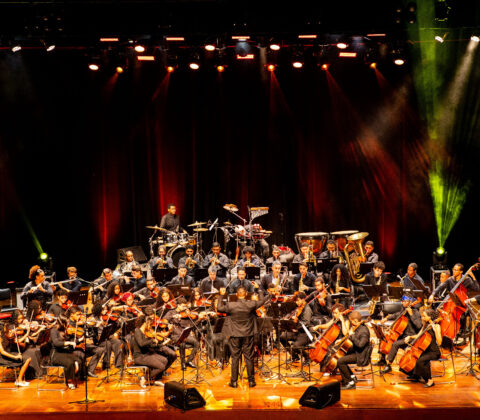 Imagem do post Orquestra Caraípa celebra 8 anos com concerto emocionante e revela novos talentos em Camaçari