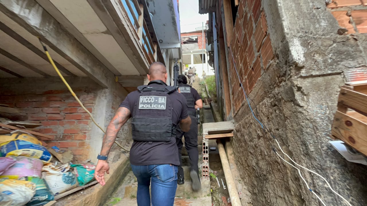 FICCO Bahia, PM e PF alcançam pedófilo foragido com conteúdo pornográfico