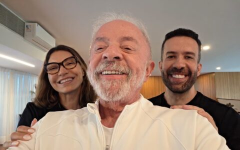 Imagem do post Lula anuncia pronunciamento à nação e diz que retomará lives após recuperar a voz