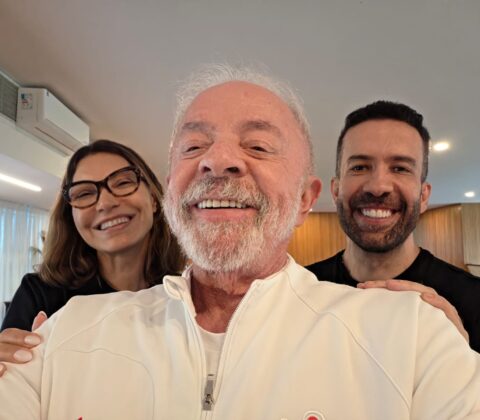 Imagem do post Lula anuncia pronunciamento à nação e diz que retomará lives após recuperar a voz