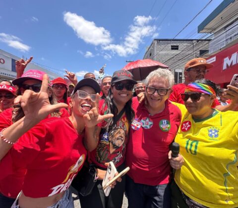 Imagem do post Luiz Caetano participa do ato “Mulheres com Lula” em Camaçari e convoca militância para a reta final da campanha