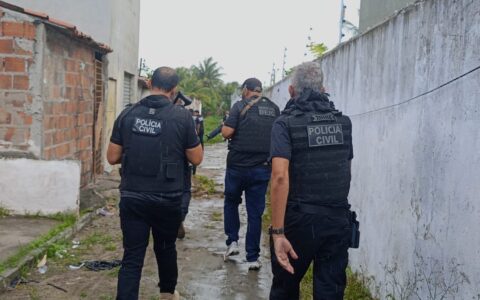 Imagem do post Polícia prende suspeito de aplicar golpe da falsa entrevista de emprego em Feira de Santana