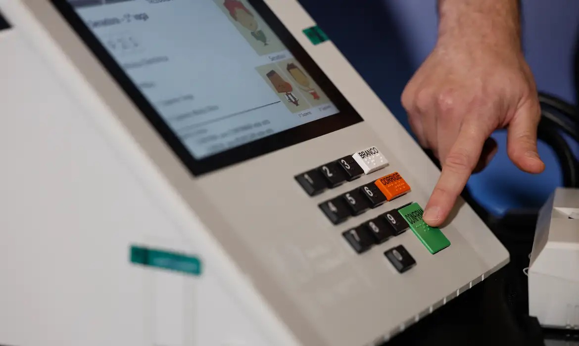 Quer votar sem enfrentar filas? Veja como se organizar para este domingo