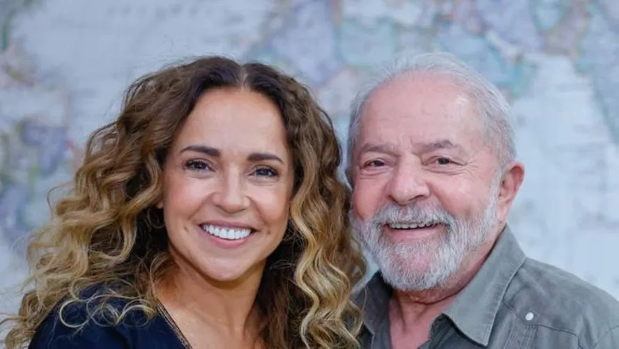 “Nordestino que vota em fascista trai seu povo”, dispara Daniela Mercury